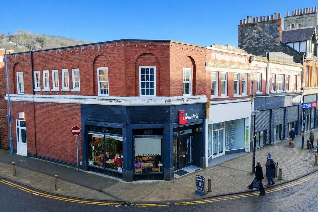 Property photo 1 of 4