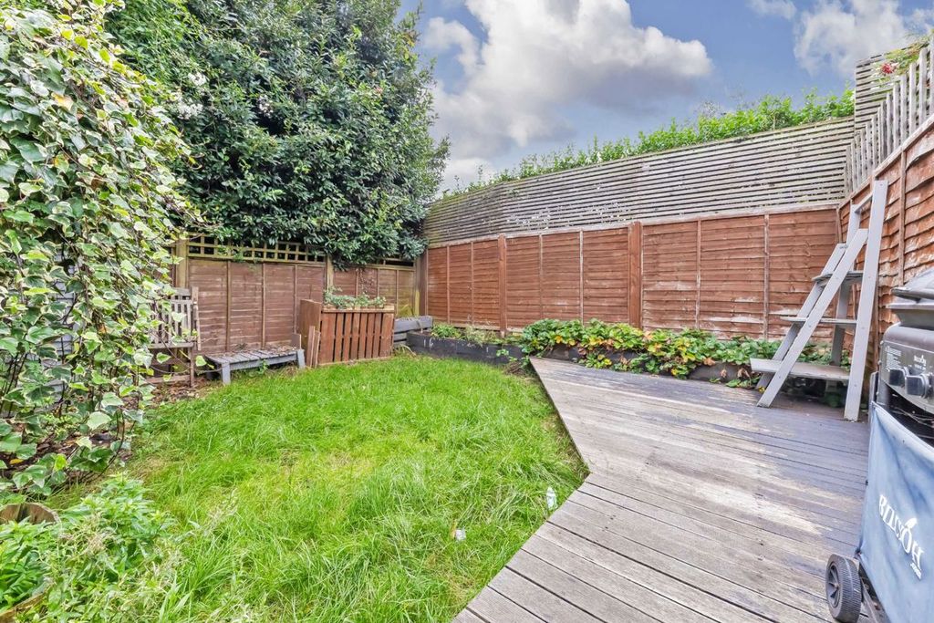 Property photo 3 of 7