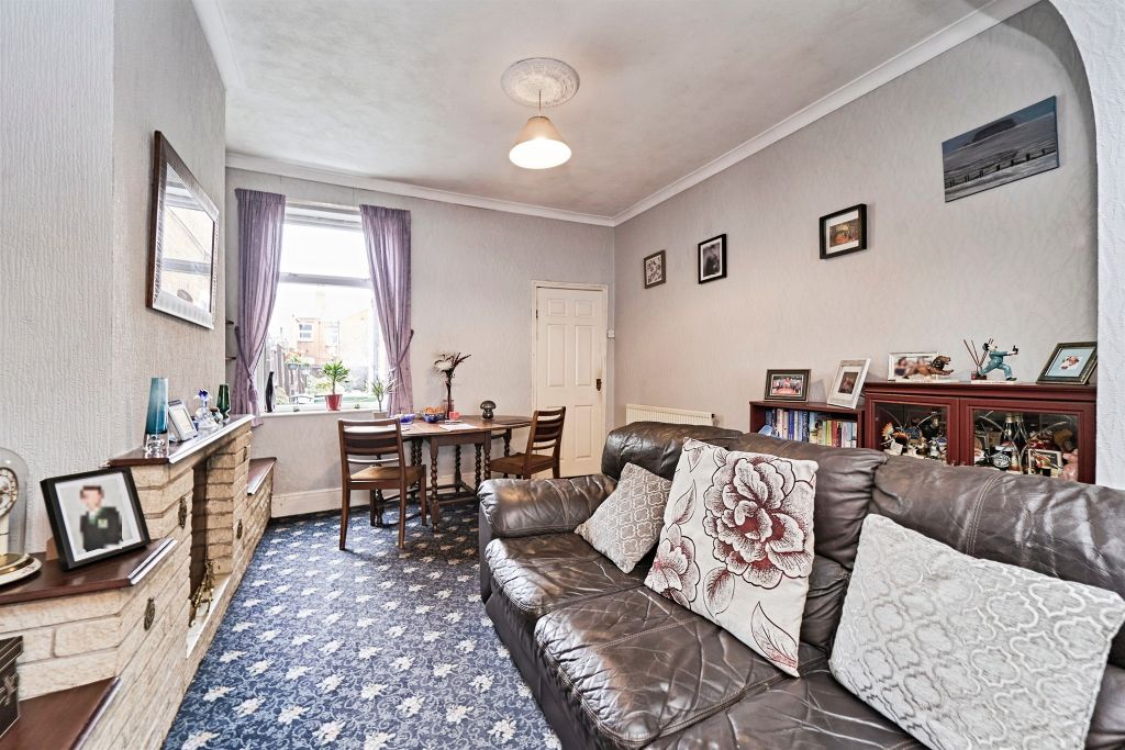 Property photo 2 of 20