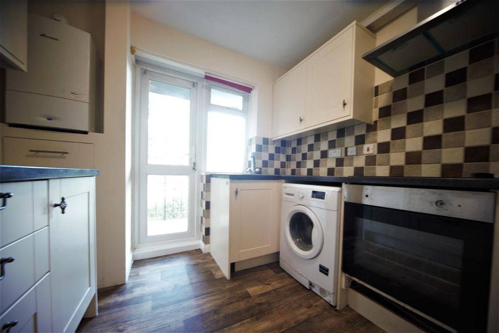 Property photo 2 of 11 Img_3125.Jpg