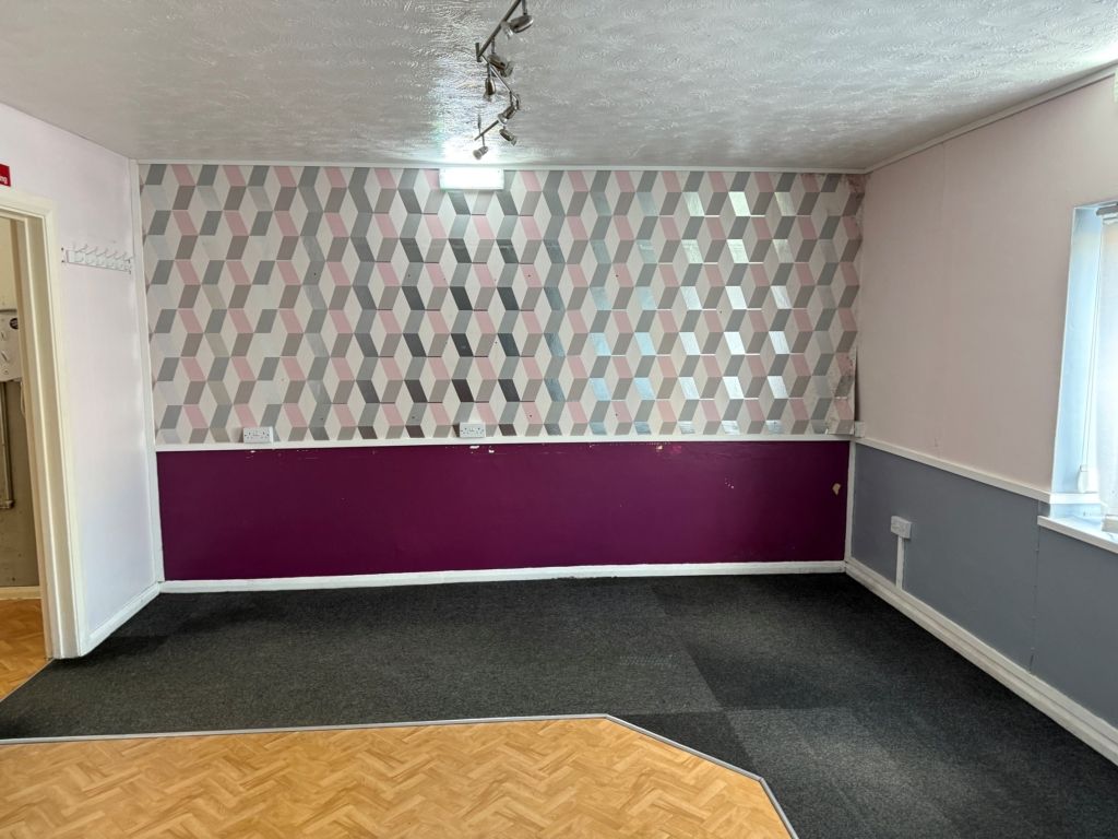 Property photo 2 of 4