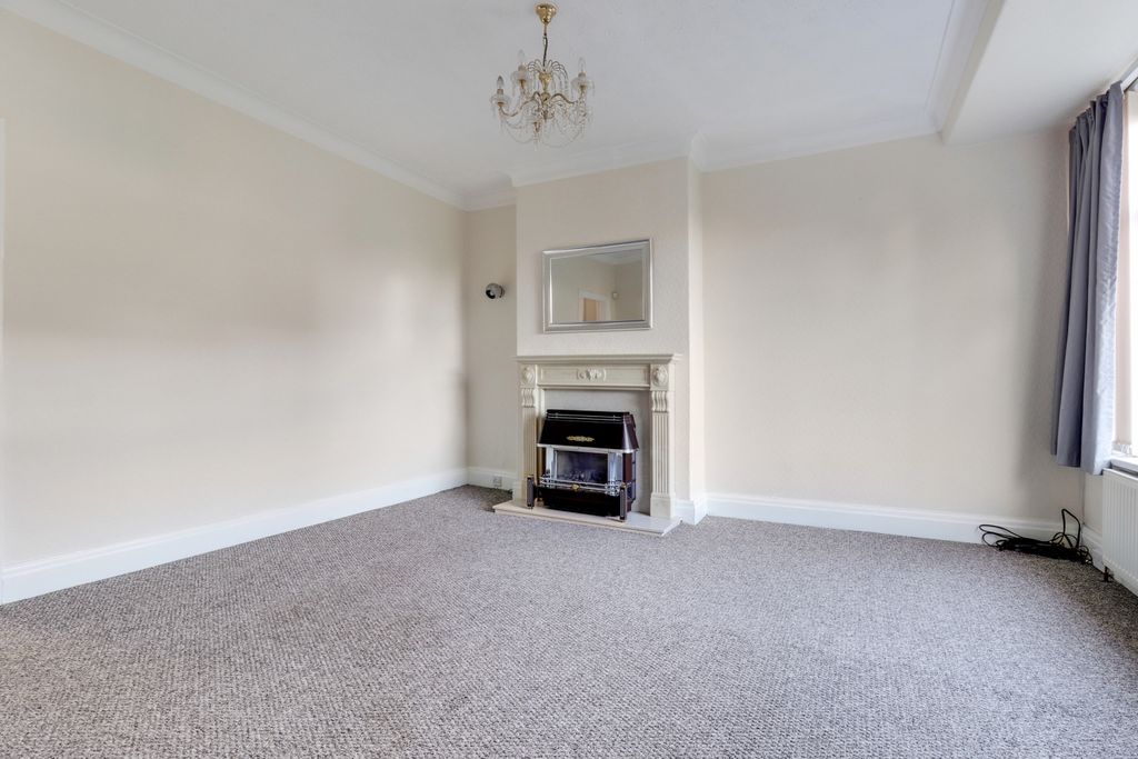 Property photo 3 of 20 3- Rob Hammond Ewemove Pontefract