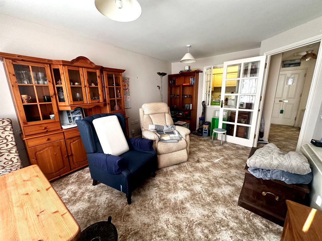 Property photo 2 of 11