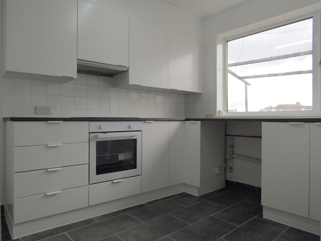 Property photo 3 of 6 Img_1037
