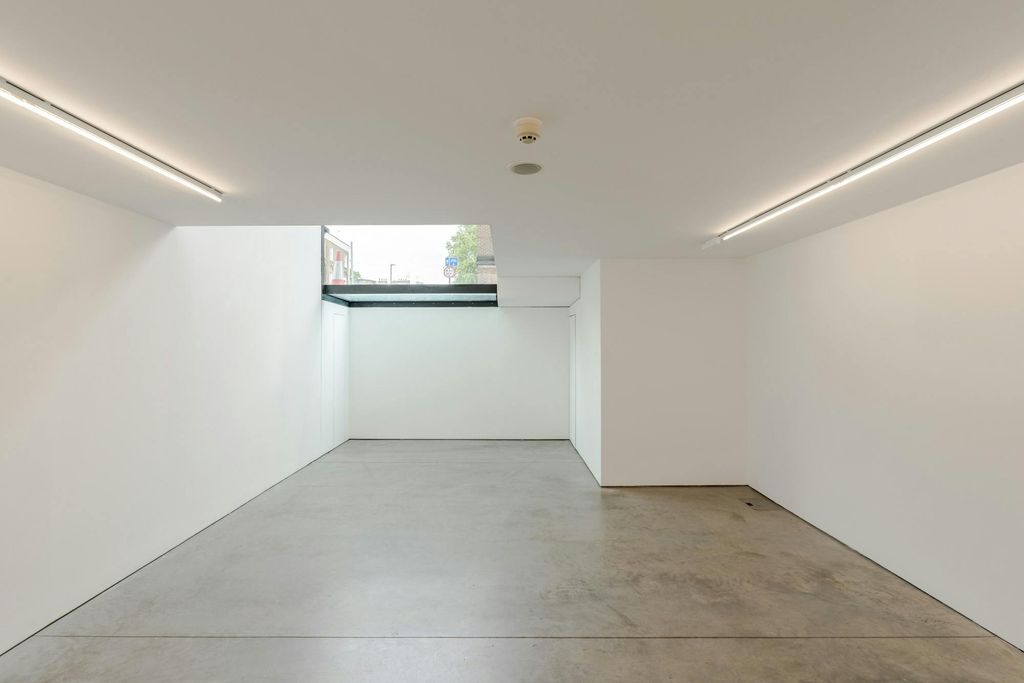Property photo 1 of 9 205 Royal College Street1.Jpg