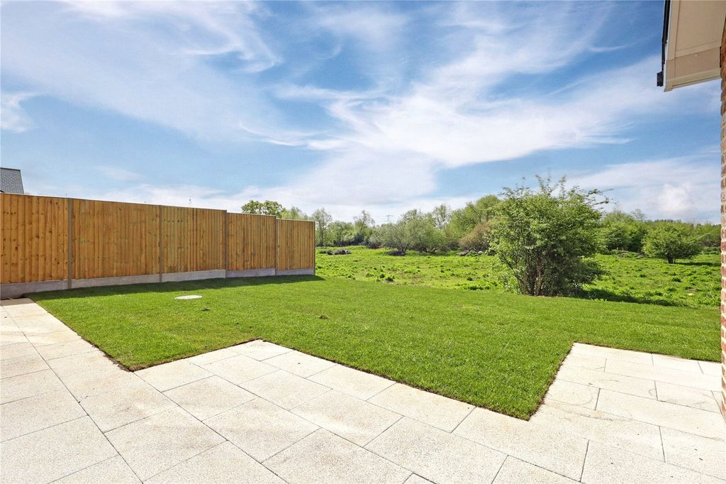 Property photo 3 of 27 Picture No. 53