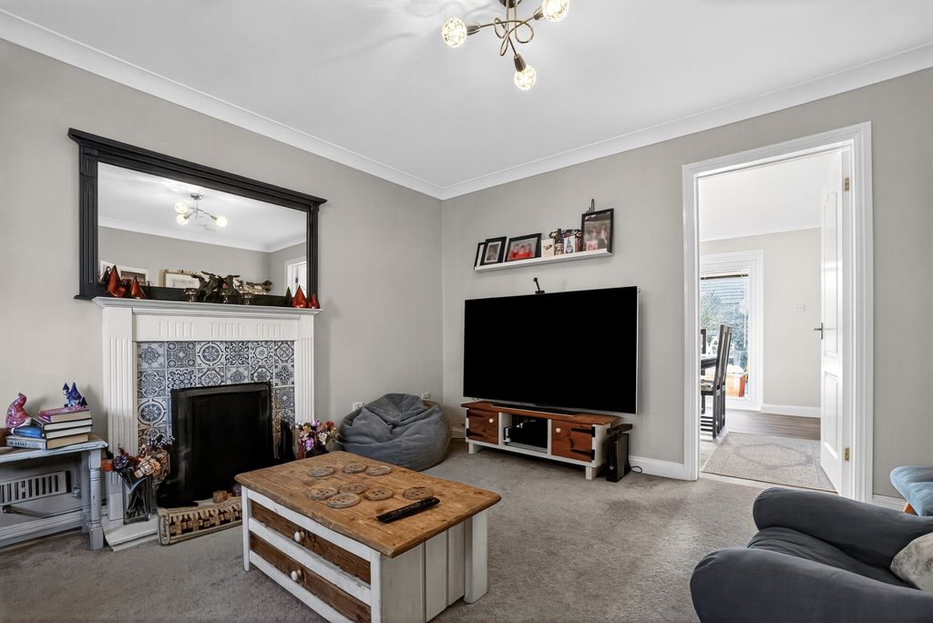 Property photo 3 of 20