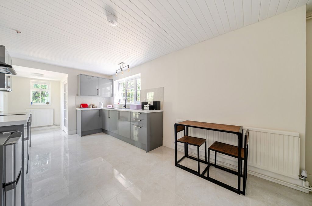 Property photo 3 of 20 1492642-20-6A6758...