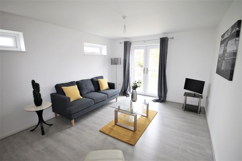 Property photo 3 of 18 1.Jpg