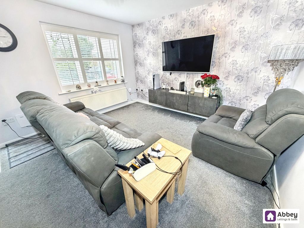 Property photo 2 of 14 Lounge