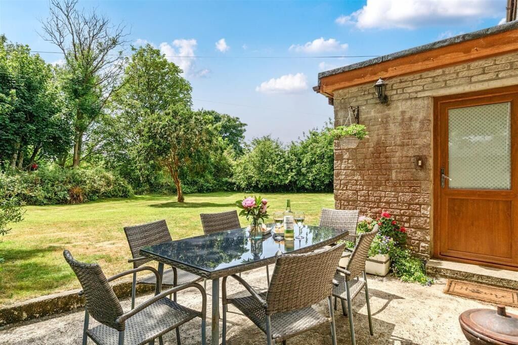 Property photo 3 of 29 4842503