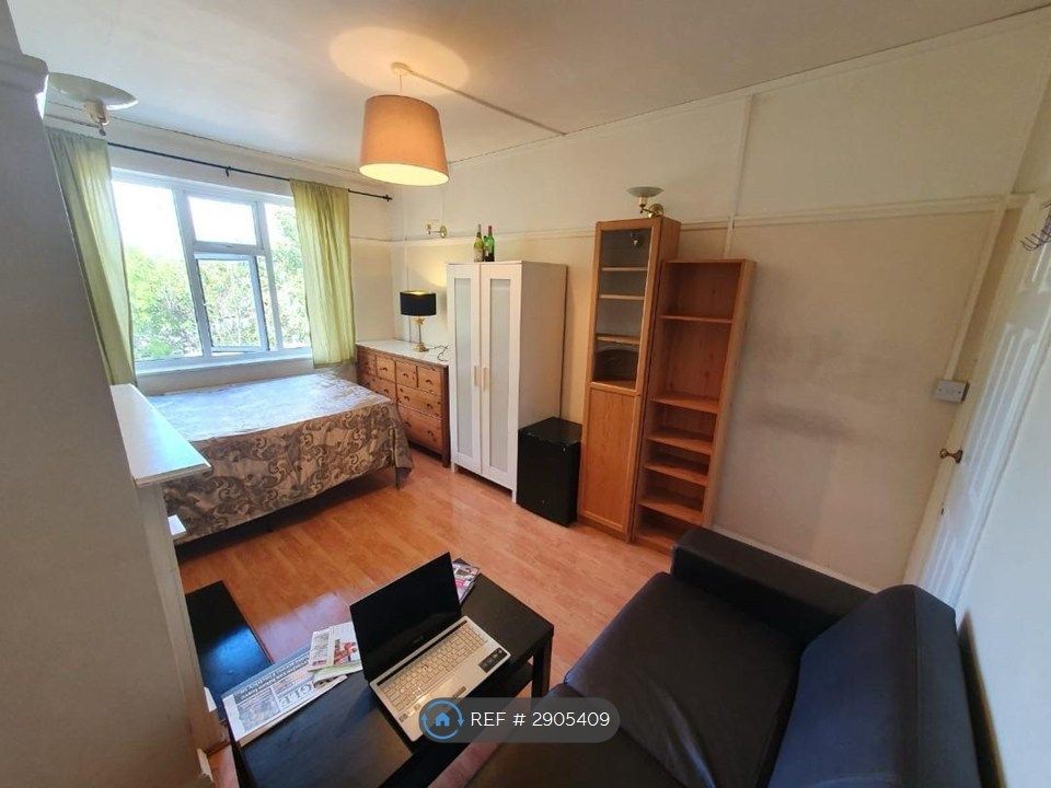 Property photo 1 of 3