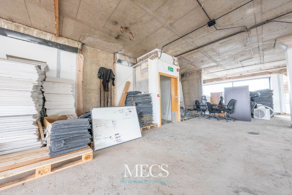 Property photo 3 of 18 4006282