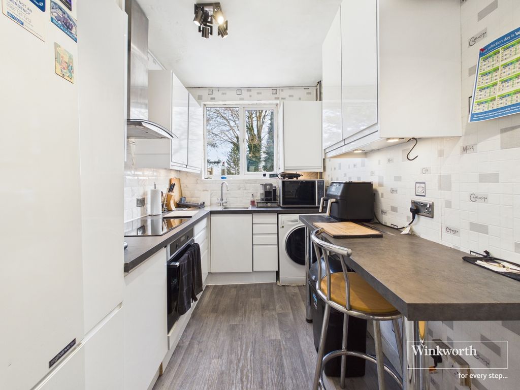 Additional image 5 of 4 bed terraced house for saleHill View Gardens, Kingsbury NW9