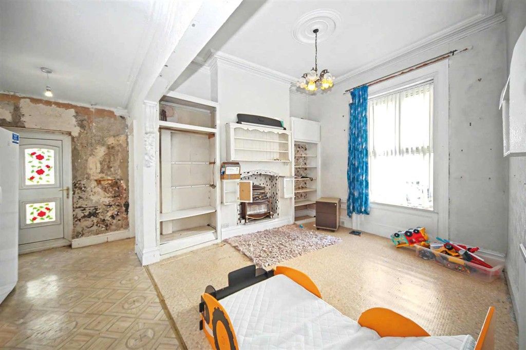 Property photo 2 of 19