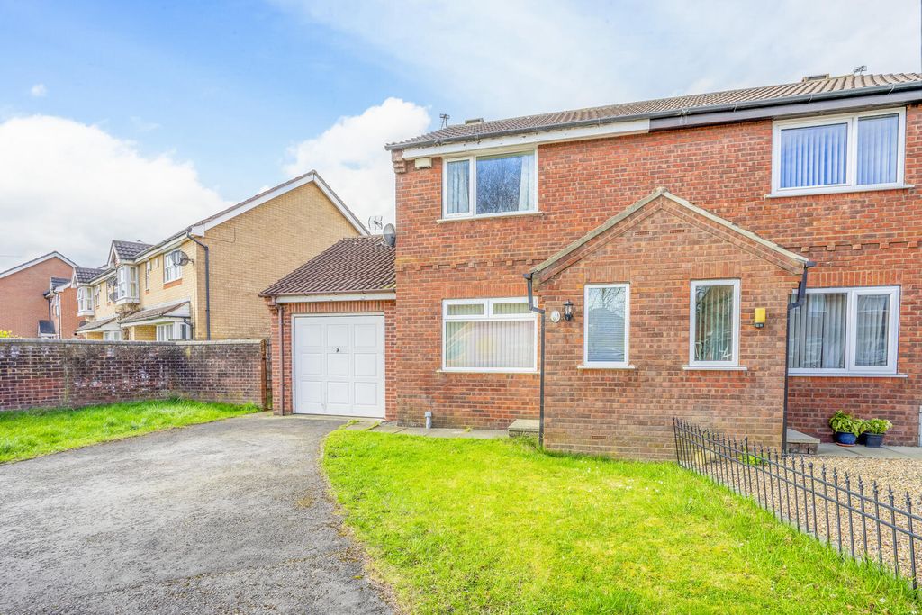 Property photo 1 of 12 Front (Exterior)