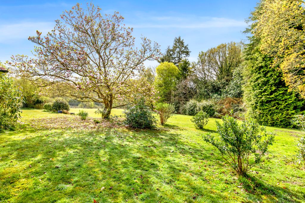 Property photo 2 of 19 2