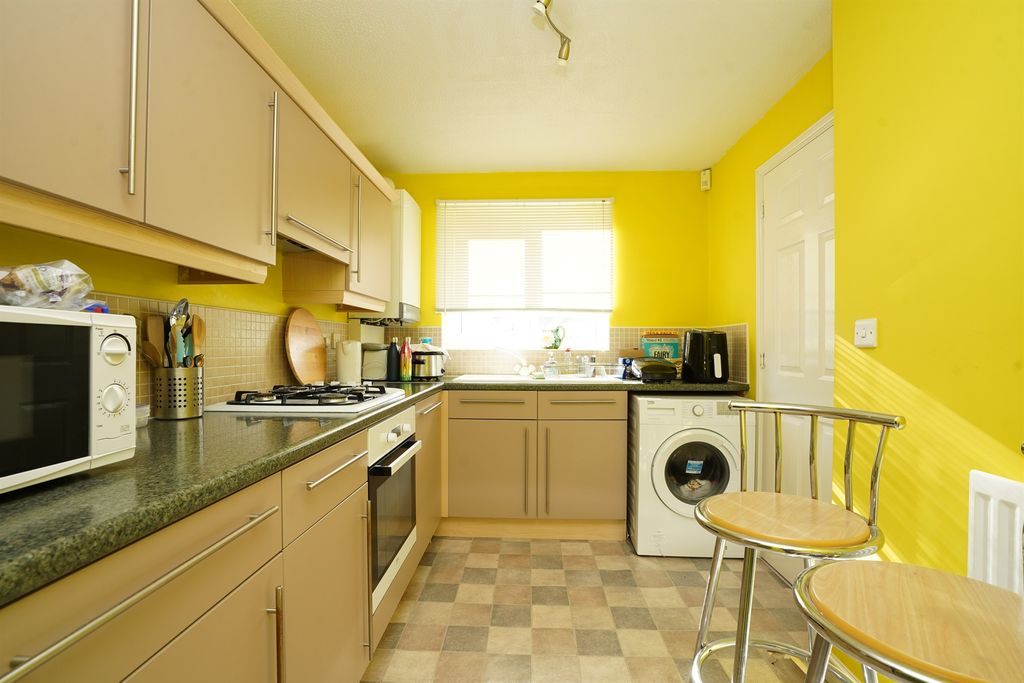 Property photo 3 of 14