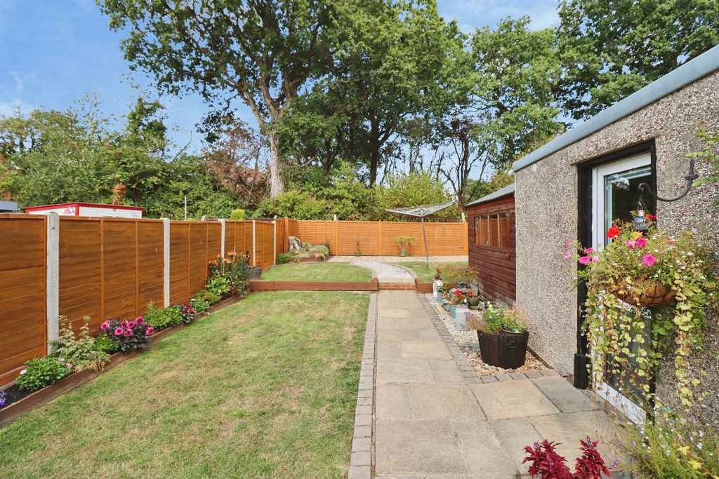 Property photo 3 of 19