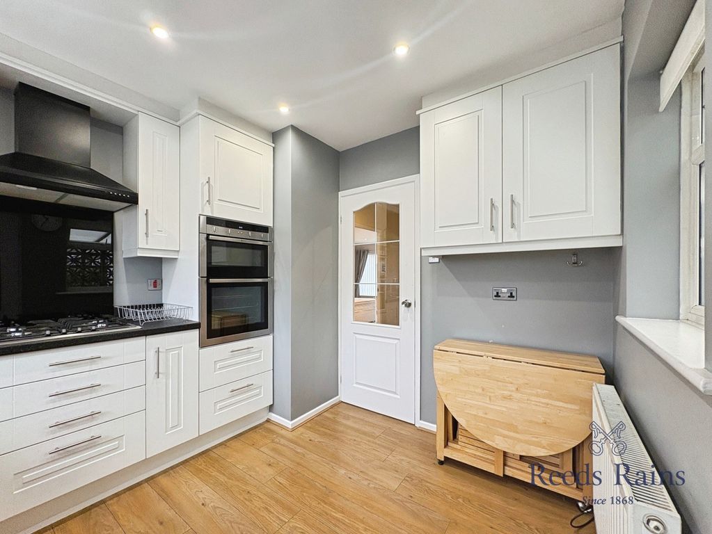 Property photo 3 of 13 Pbox-Img.Jpg