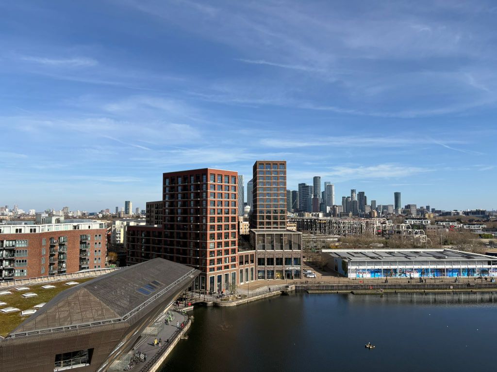 Property photo 2 of 18