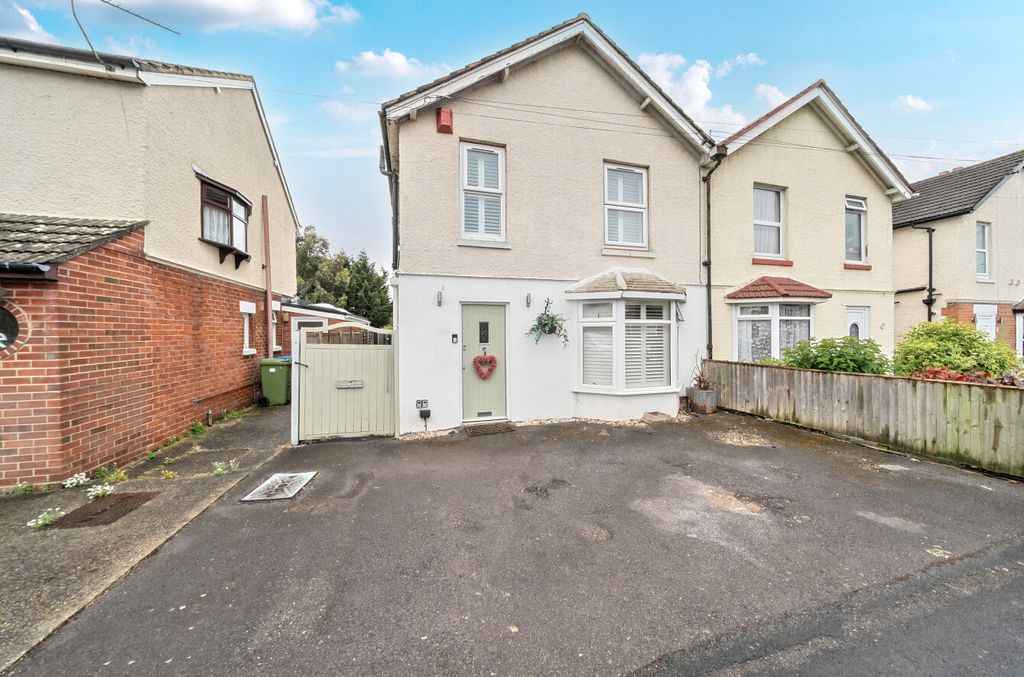 Property photo 1 of 12 1303262-17-68418B...