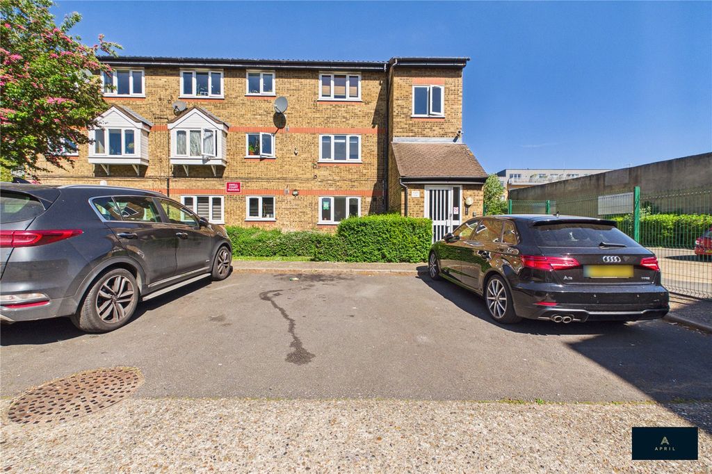 Property photo 2 of 16 Picture No. 01
