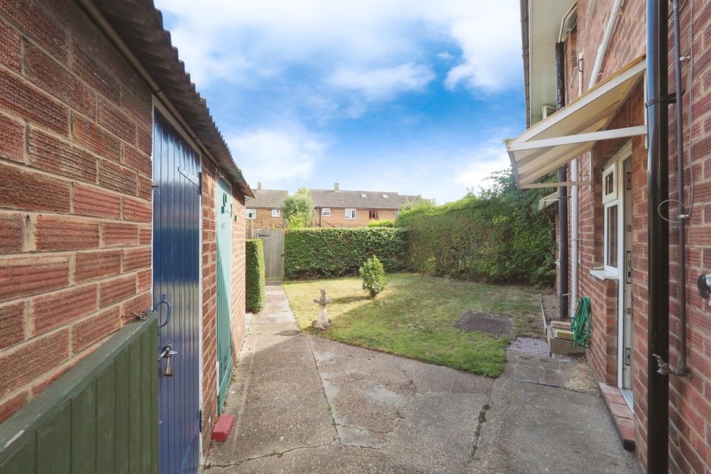 Property photo 3 of 17