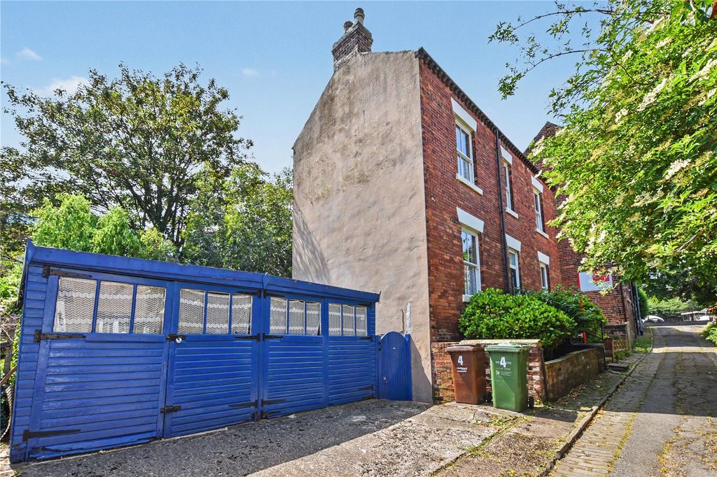 Property photo 2 of 14 Picture No. 18