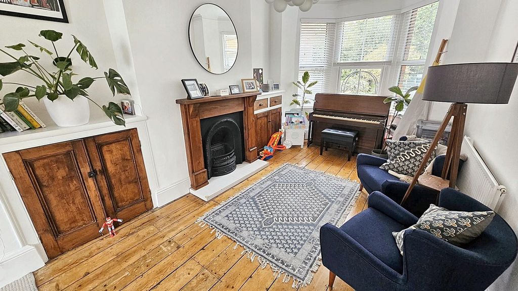 Property photo 2 of 15