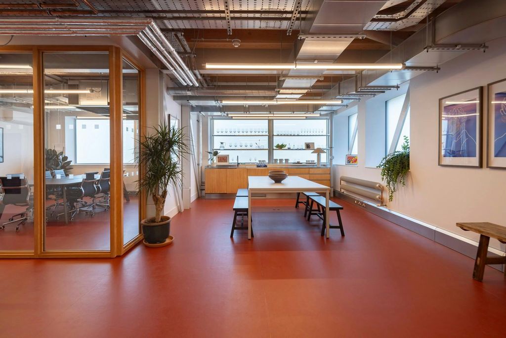 Property photo 2 of 16 Office Space