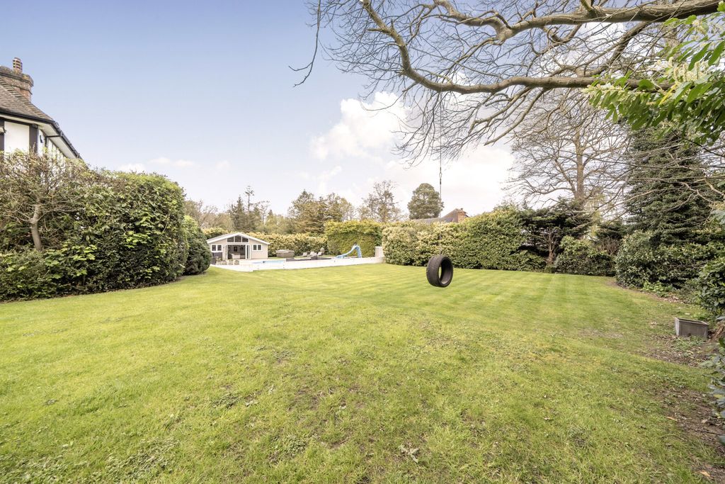 Additional image 40 of 7 bed detached house for saleShirley Church Road, Croydon CR0