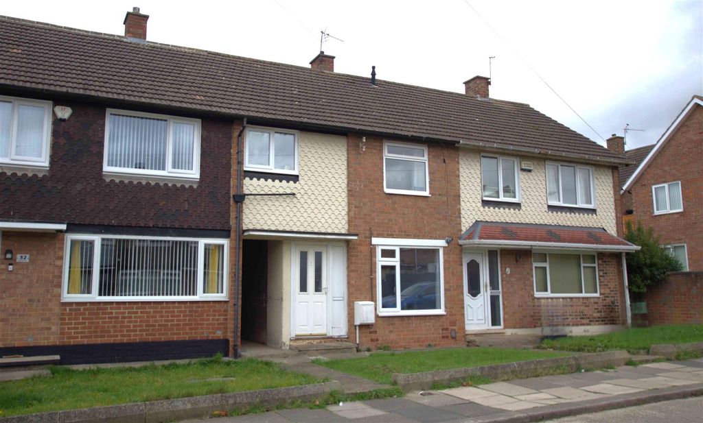 Property photo 1 of 10 Front