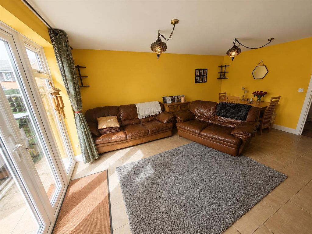 Property photo 3 of 15 Rochester Lounge 2 .Png