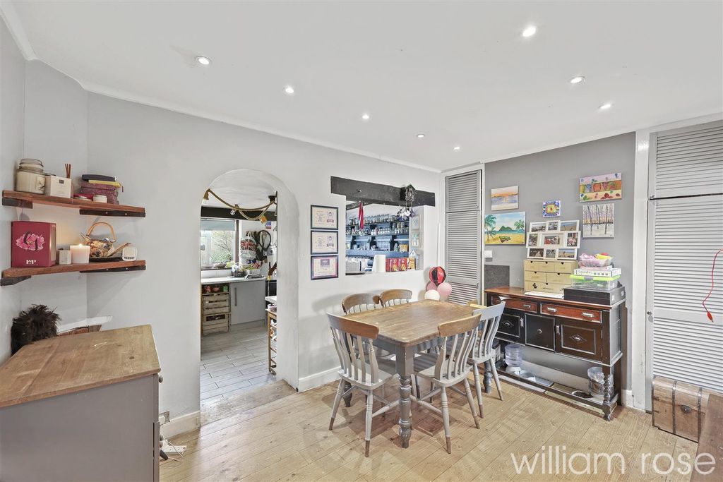 Property photo 3 of 15 4D4A0866.Jpg