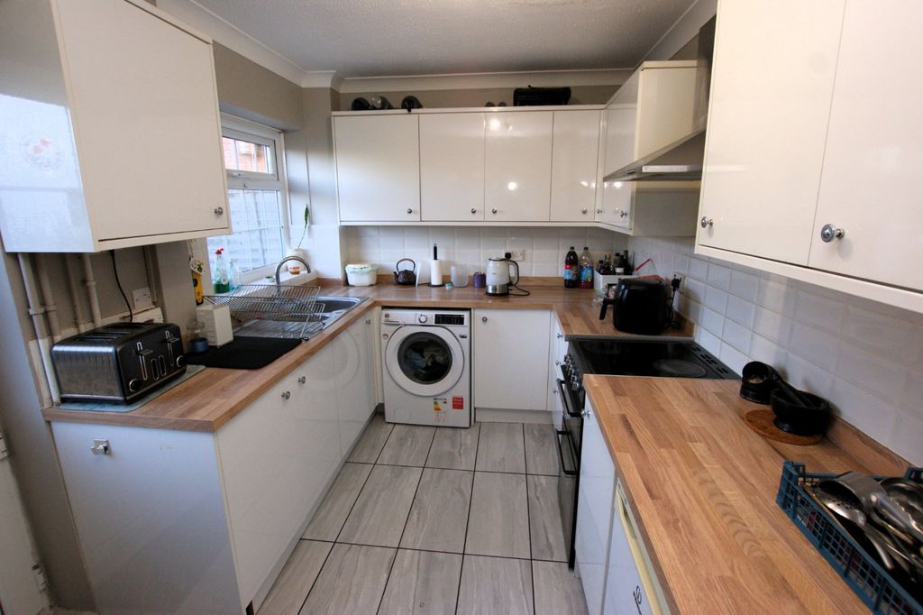 Property photo 3 of 9 Picture No. 14