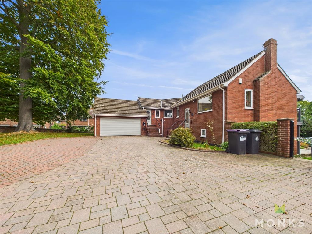 Property photo 3 of 29 Cam01420G0-Pr0783-Still034.Jpg