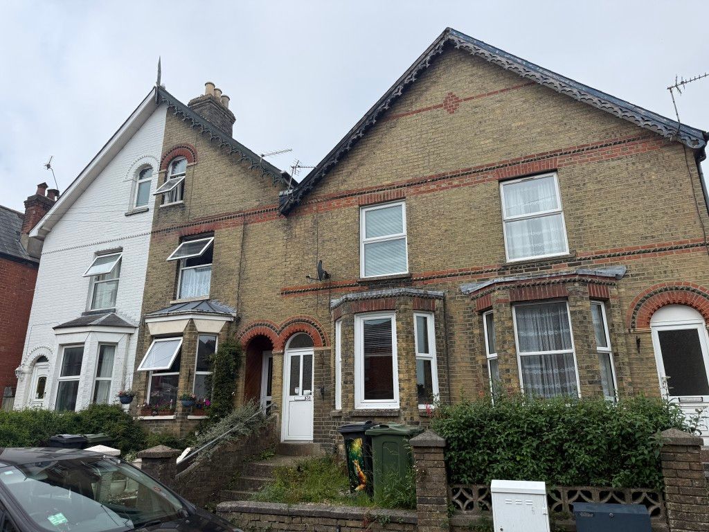 Property photo 1 of 9 Front View Of Terraced House