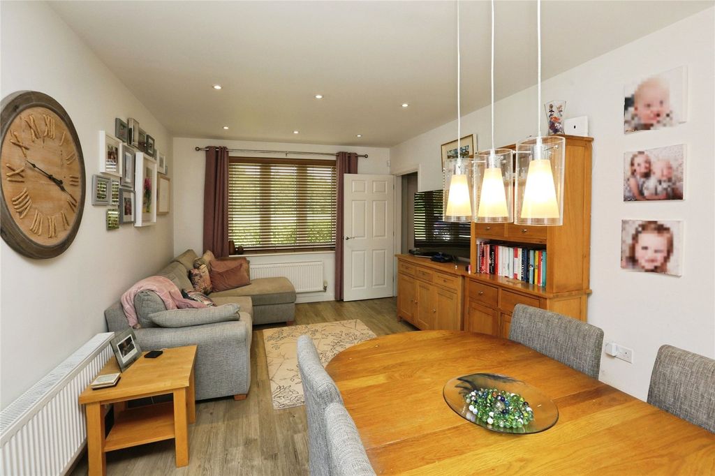 Additional image 6 of 4 bed detached house for saleSword Drive, Fareham, Hampshire PO14