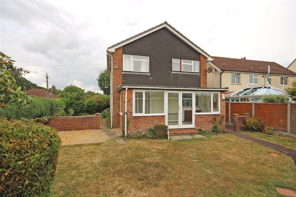 Property photo 2 of 15 Picture No. 12