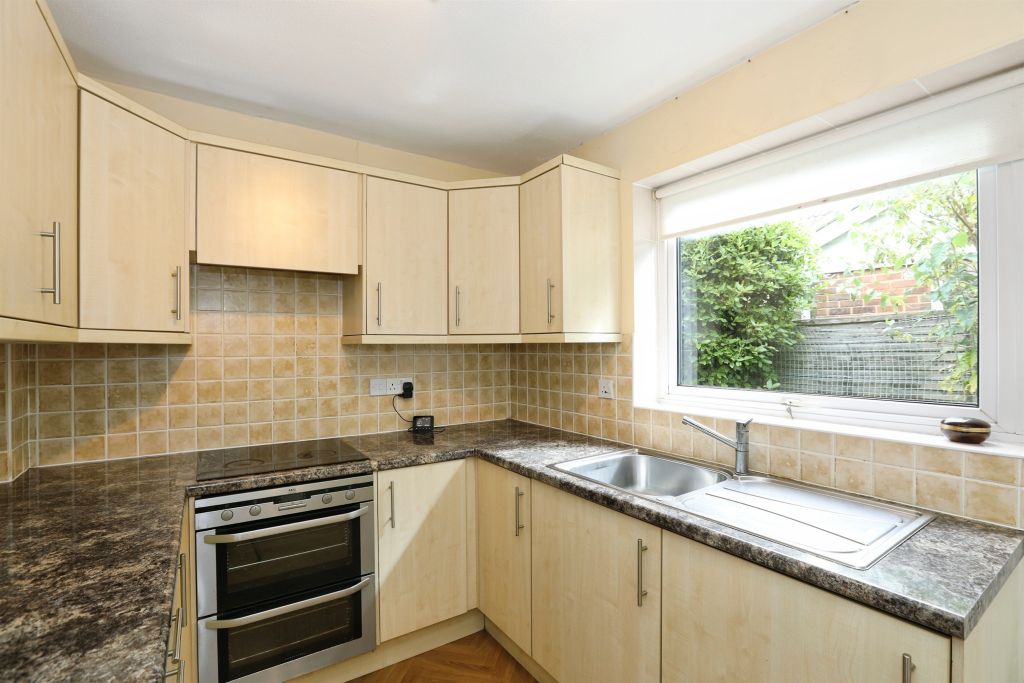 Property photo 3 of 13