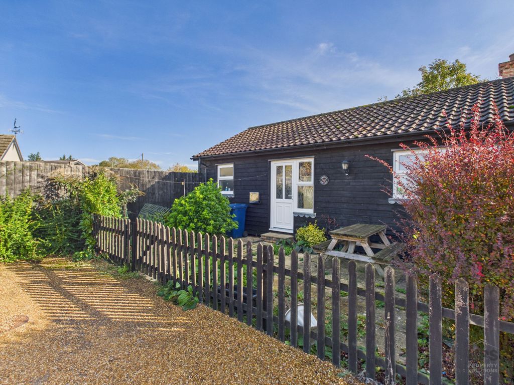 Property photo 1 of 2