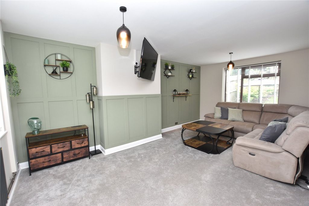 Property photo 2 of 16 Picture No. 26