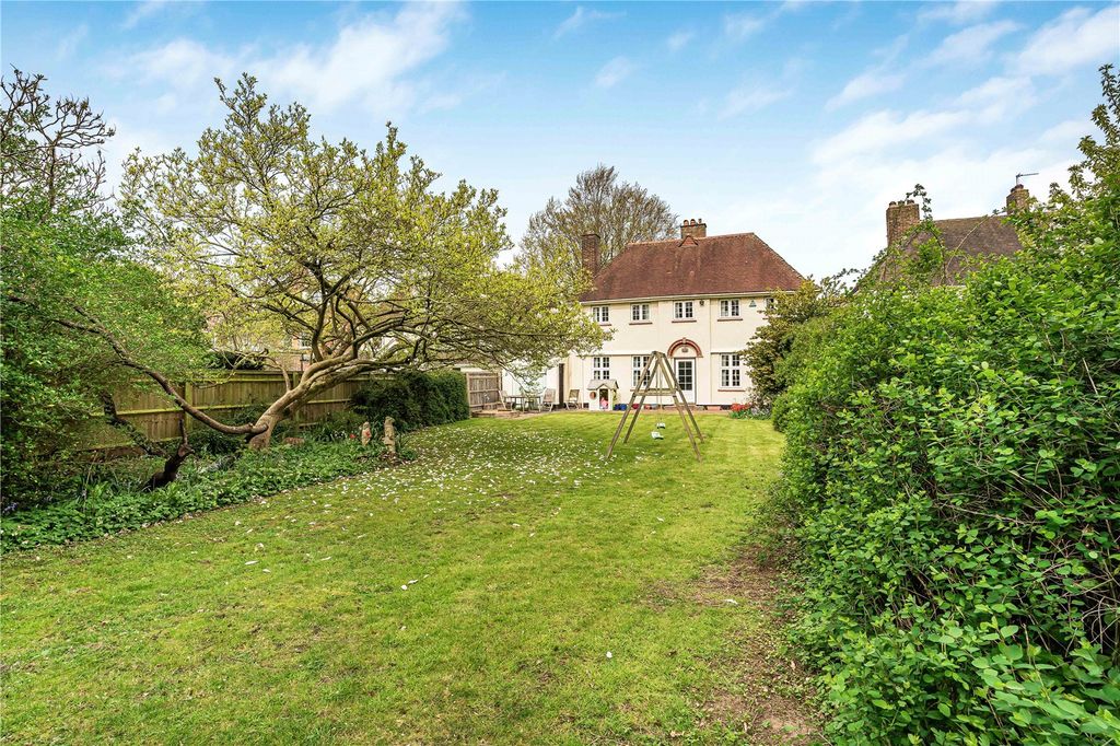 Property photo 1 of 12 Outside