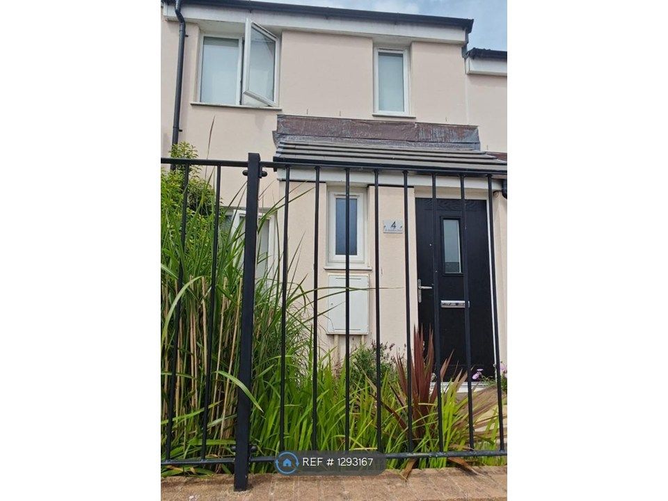 Property photo 1 of 13 4 St. Budock Way