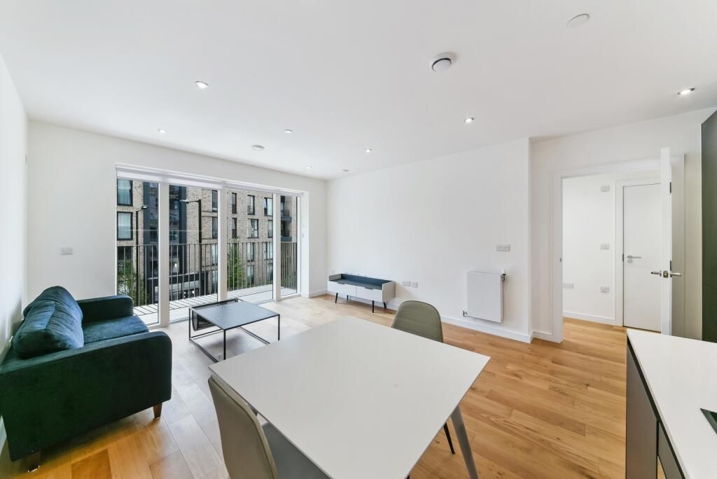 Property photo 2 of 8