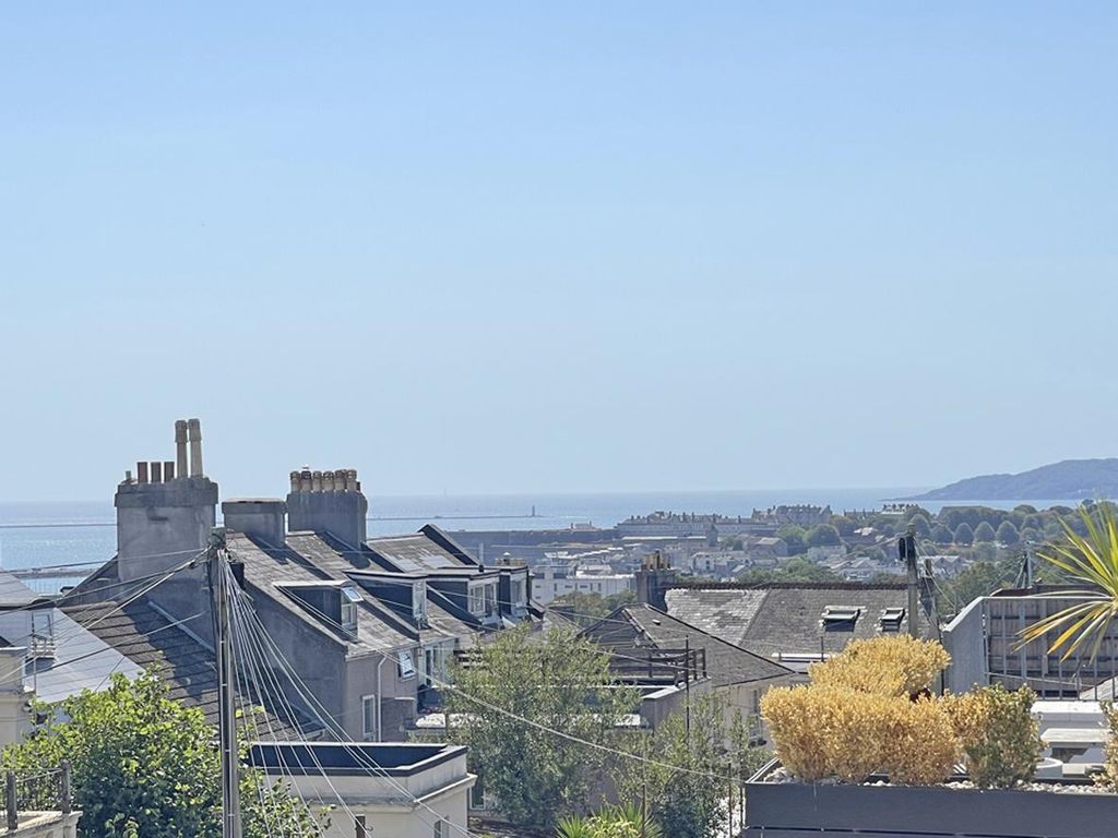 Property photo 2 of 28 Lipson Road 90 - View.Jpg