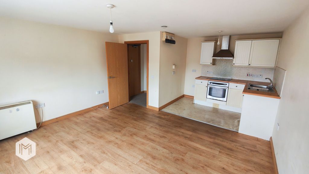 Property photo 2 of 21 Picture No. 19