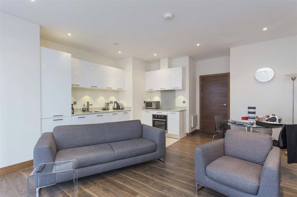 Property photo 3 of 9 Picture No. 05