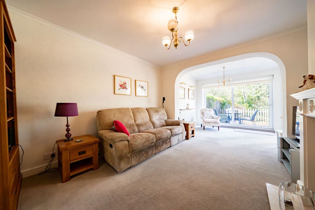 Property photo 3 of 32 Dsc01238